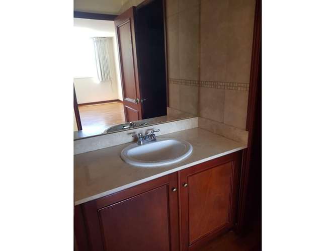 Apartamento en Renta Zona 15 - Imagen 5