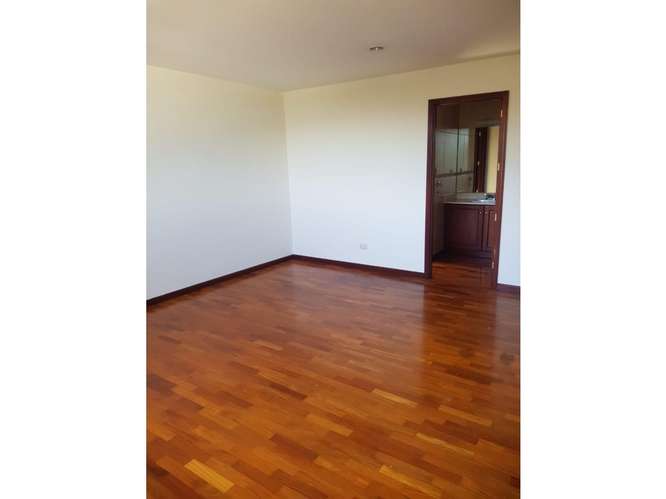 Apartamento en Renta Zona 15 - Imagen 3