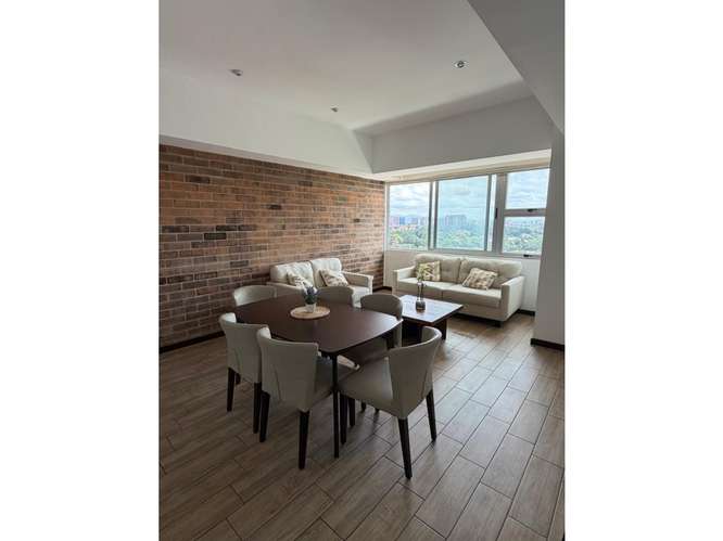 Apartamento en Venta Zona 10 - Imagen 1