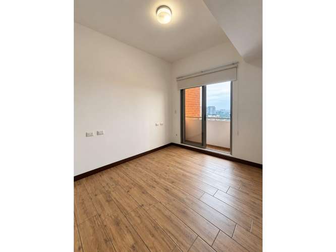 Apartamento en Renta Zona 10 - Imagen 4