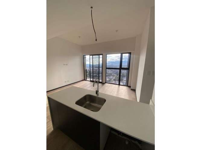 Apartamento en Renta Zona 11 - Imagen 2