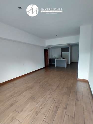 Apartamento en zona 10 de 3 Dormitorios en Renta - Imagen 2