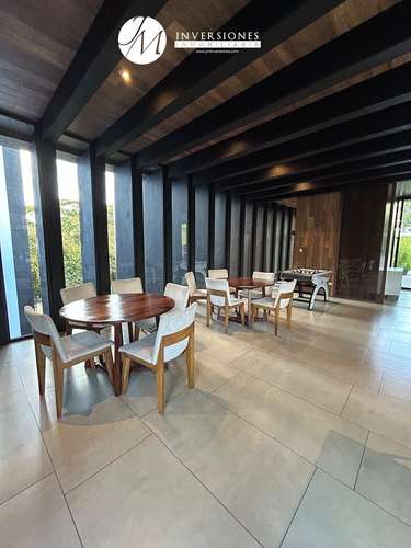 Apartamento en renta amueblado de 3 dormitorios en zona 10 - Imagen 14