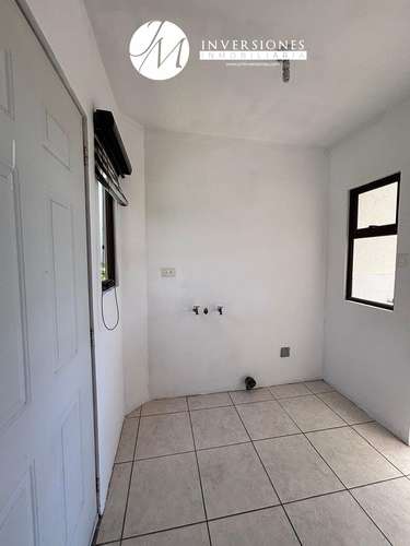 Venta De Casa 4 Habitaciones En Zona 16 - Imagen 3