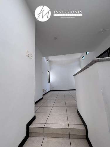 Venta De Casa 4 Habitaciones En Zona 16 - Imagen 4