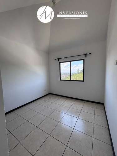 Venta De Casa 4 Habitaciones En Zona 16 - Imagen 8