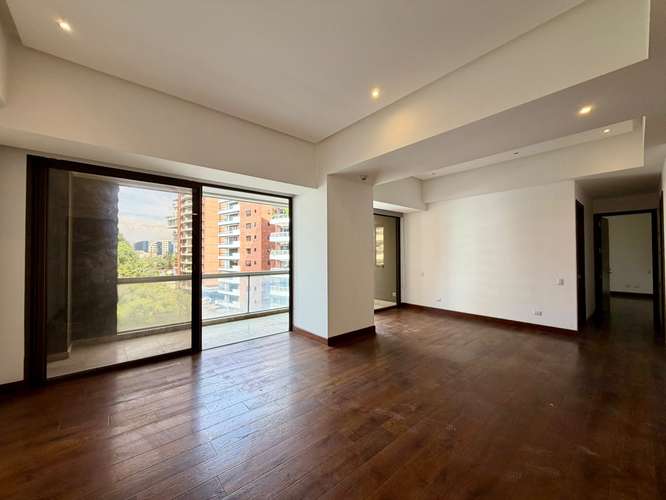Alquiler de apartamento en Tiffany 5ta Avenida - Imagen 2