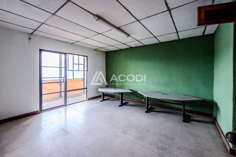 Oficina en Zona 4 - Imagen 2