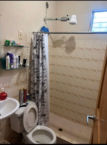 HERMOSA Y AMPLIA CASA EN VENTA EN RESIDENCIAL GALILEA ZONA 18 - Imagen 10