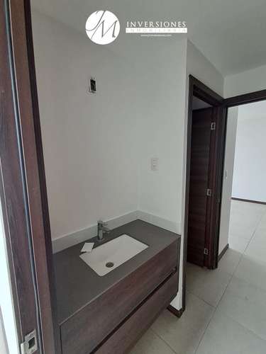 Apartamento en renta dos habitaciones zona 10 - Imagen 9