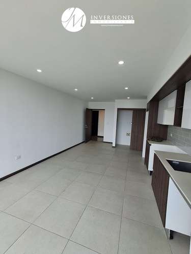 Apartamento en renta dos habitaciones zona 10 - Imagen 1