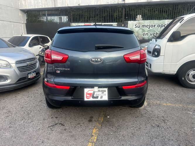 Kia Sportage LX 2011 Importada Automática y Tiptronic Bien Cuidada - Imagen 3