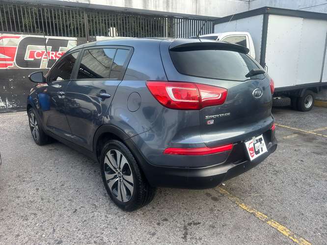 Kia Sportage LX 2011 Importada Automática y Tiptronic Bien Cuidada - Imagen 4