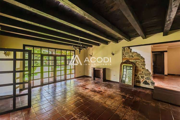 Casa amplia en Antigua Guatemala
