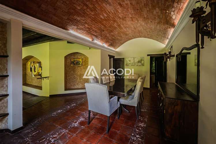 Casa amplia en Antigua Guatemala - Imagen 3