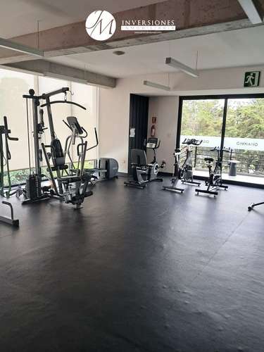 Apartamento amueblado en Renta Nivel Alto en zona 10 - Imagen 12