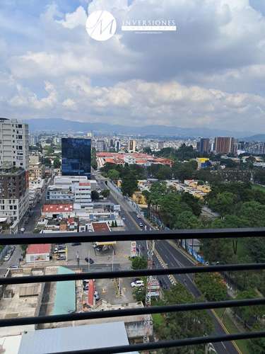 Apartamento amueblado en Renta Nivel Alto en zona 10 - Imagen 19