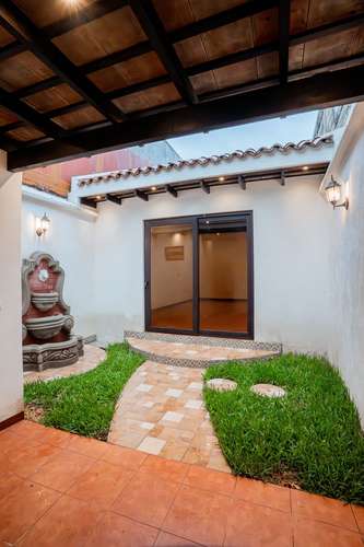 Casa en casco de Antigua Guatemala