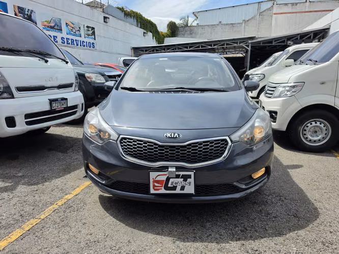 Kia Cerato LX 2016 de Agencia Mecanico Un dueño Bien Cuidado Super Económico  - Imagen 4