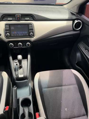 NISSAN VERSA SV 1.6 AUTOMÁTICO 4 CIL. 2021 IMPORTADO - Imagen 6