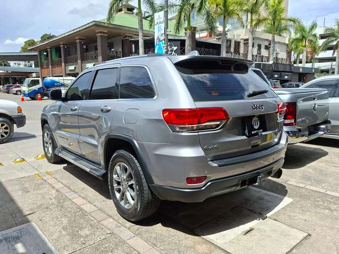 JEEP GRAND CHEROKEE LAREDO DE AGENCIA 2016 - Imagen 4