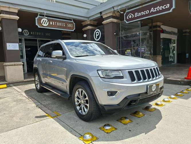 JEEP GRAND CHEROKEE LAREDO DE AGENCIA 2016 - Imagen 2