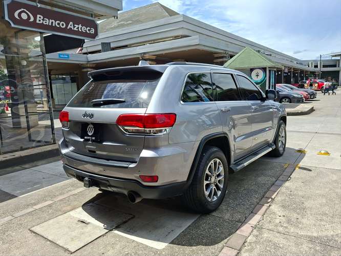 JEEP GRAND CHEROKEE LAREDO DE AGENCIA 2016 - Imagen 3