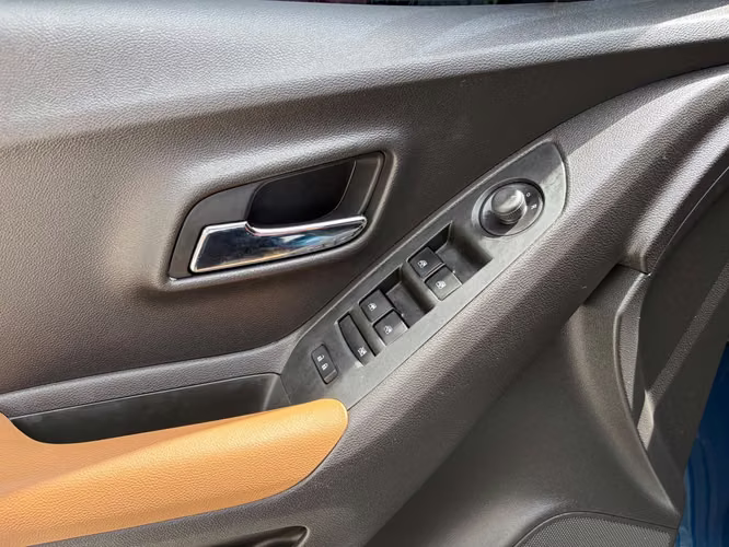 Chevrolet Trax Premier de Agencia Modelo 2020 - Imagen 8