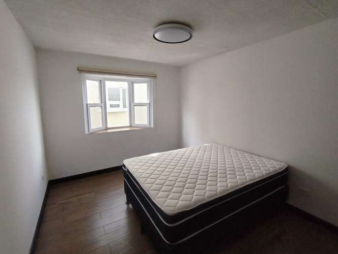 VENDO APARTAMENTO POR LAS GEMAS ZONA 11  - Imagen 9