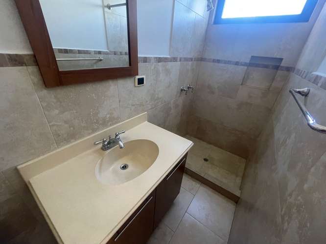 Rento apartamento en Oakland EDIFICIO EXCLUSIVO CERCA DE OAKLAND MALL - Imagen 11