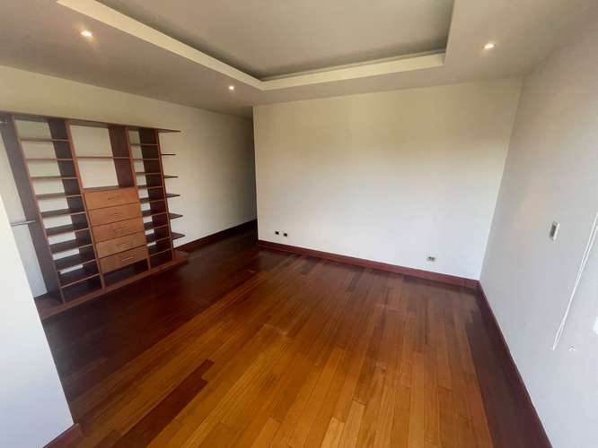 Rento apartamento en Oakland EDIFICIO EXCLUSIVO CERCA DE OAKLAND MALL - Imagen 18