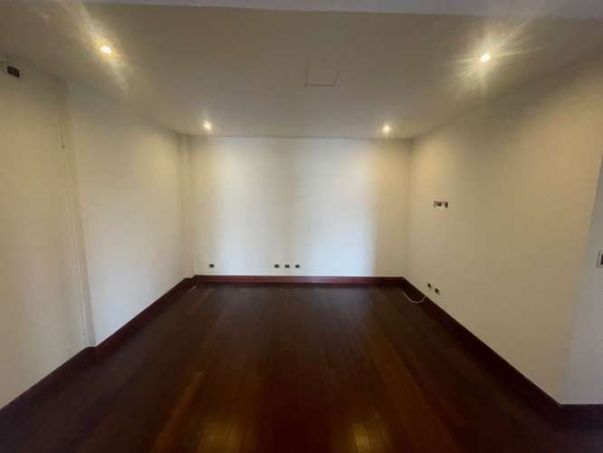 Rento apartamento en Oakland EDIFICIO EXCLUSIVO CERCA DE OAKLAND MALL - Imagen 7