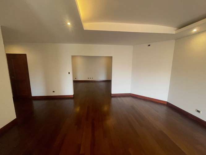 Rento apartamento en Oakland EDIFICIO EXCLUSIVO CERCA DE OAKLAND MALL - Imagen 6
