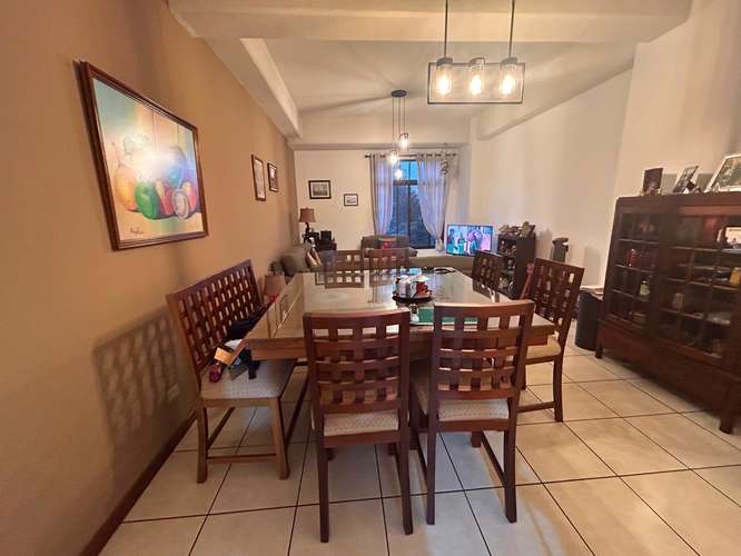 Alquilo amplio apartamento en Condado Naranjo  - Imagen 5