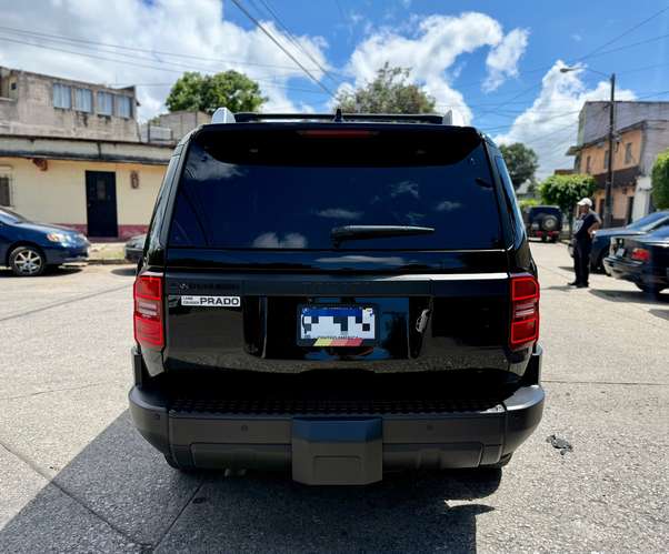 TOYOTA PRADO - Imagen 2