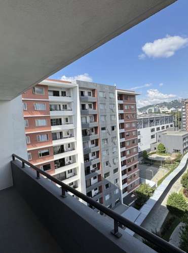 APARTAMENTO EN RENTA EN ZONA 14 EDIFICIO SEGHERIA  - Imagen 11