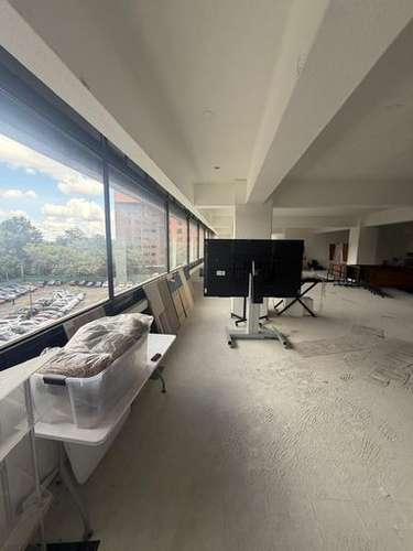 Oficina en Zona 10 - Imagen 2