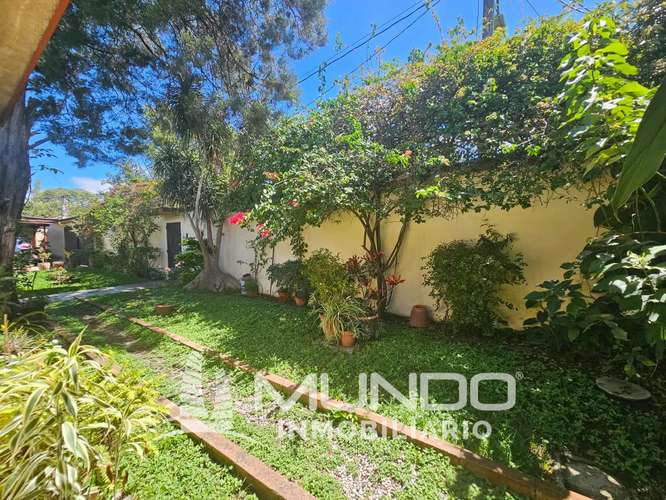 CASA CON TERRENO AMPLIO EN VENTA LAS CHARCAS ZONA 11 - Imagen 10
