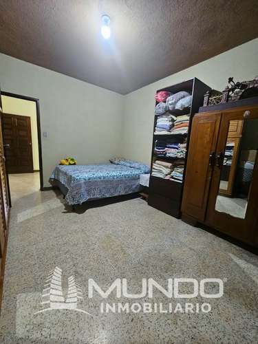 CASA CON TERRENO AMPLIO EN VENTA LAS CHARCAS ZONA 11 - Imagen 11
