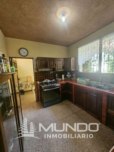 CASA CON TERRENO AMPLIO EN VENTA LAS CHARCAS ZONA 11 - Imagen 15