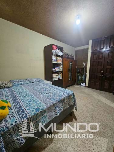 CASA CON TERRENO AMPLIO EN VENTA LAS CHARCAS ZONA 11 - Imagen 10