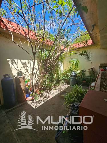 CASA CON TERRENO AMPLIO EN VENTA LAS CHARCAS ZONA 11 - Imagen 17