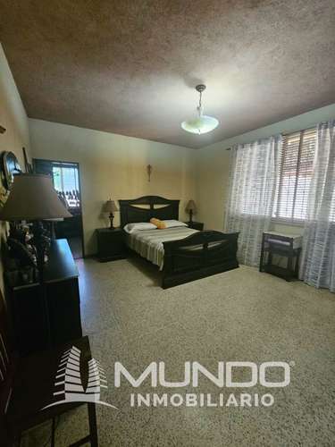 CASA CON TERRENO AMPLIO EN VENTA LAS CHARCAS ZONA 11 - Imagen 12