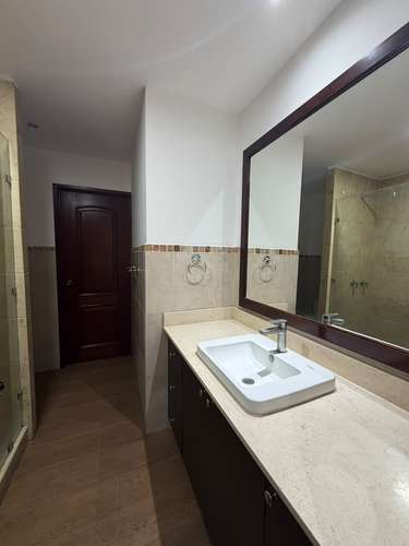 Alquiler de Apartamento tipo chalet zona 14  - Imagen 10