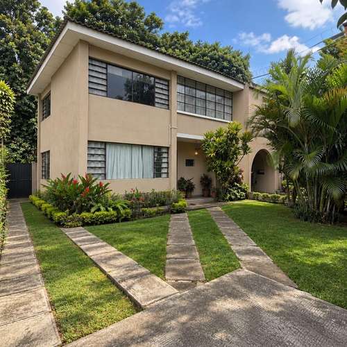 HERMOSA Y AMPLIA CASA EN VENTA EN SANTA ELISA ZONA 12 FUERA DE GARITA - Imagen 1