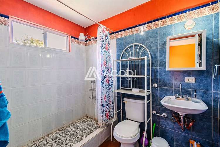 Casa con terreno en San Cristóbal sector B1, Zona 8 de Mixco - Imagen 5