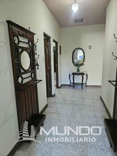 CASA CON TERRENO AMPLIO EN VENTA LAS CHARCAS ZONA 11 - Imagen 2