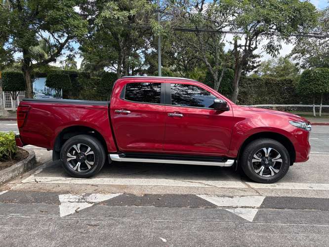 Mazda BT-50 de Agencia Modelo 2022