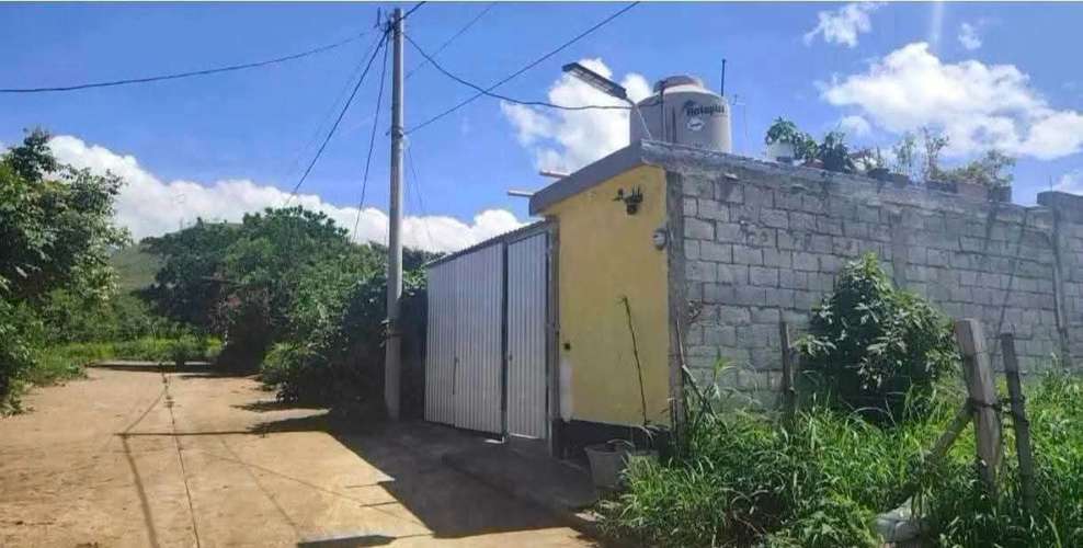 Vendo casa precio de remate está semana aproveche... Complejo habitacional en auge, ya hay tortillerías, tiendas, ventas
