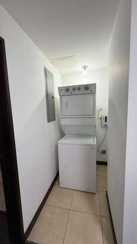 Apartamento en alquiler zona 14 
